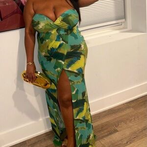 Elegant Green Strapless Dress